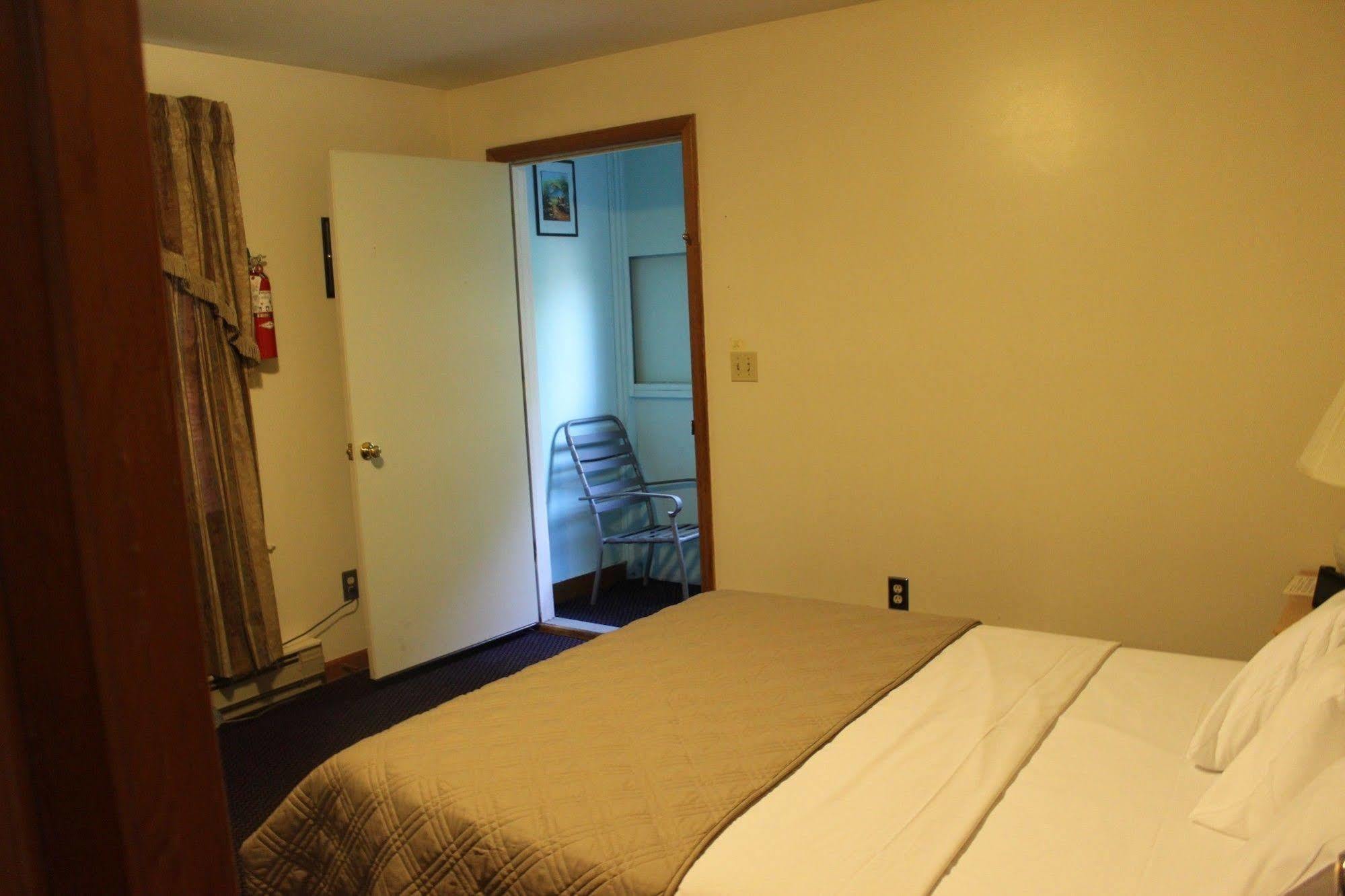 Chatham Travel Lodge Old Chatham Ngoại thất bức ảnh